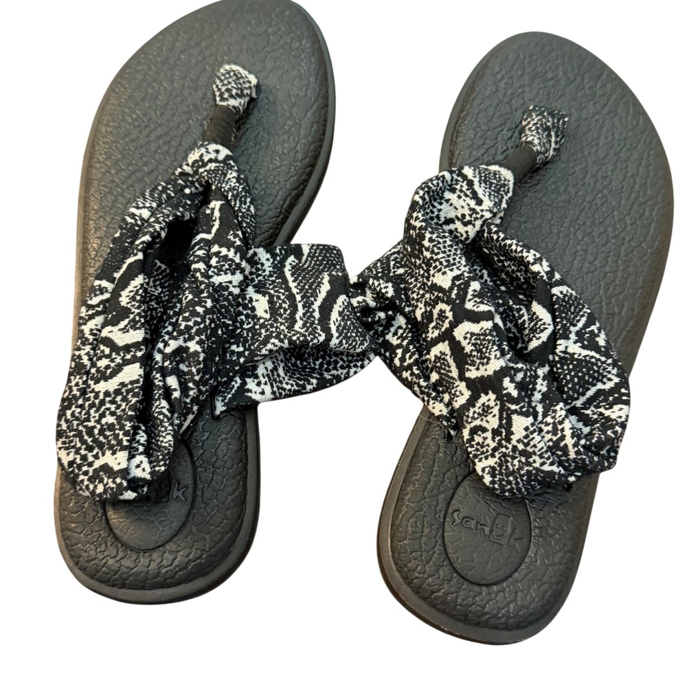 Sanuk Yoga Sling 2 Snake Print Sandals Black White Size 8 yoga dressy comfy
